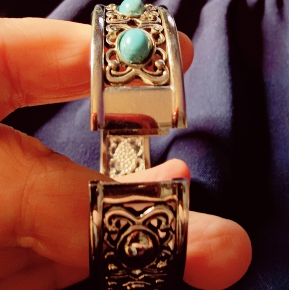 Turquoise bangle watch - Picture 5 of 5